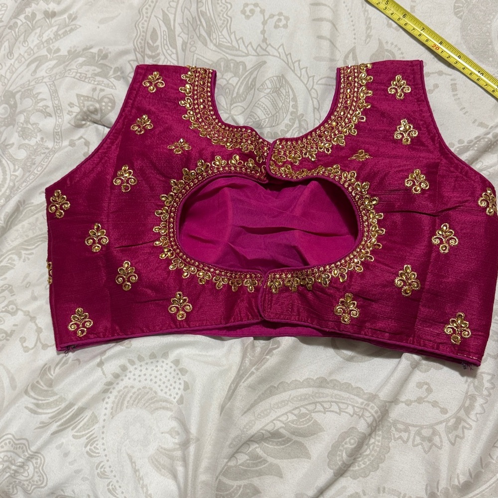 Pink Embroidered Blouse - Picture 4 of 6